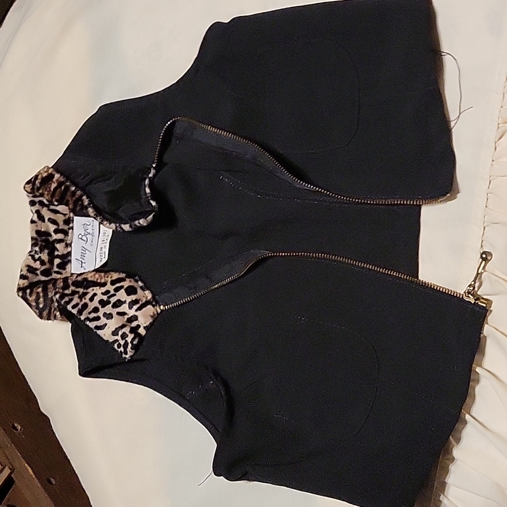 GIRL'S BLACK AND ANIMAL PRINT VEST